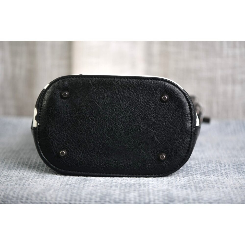 Wrangler Crossbody Purses for Women Two Tone Crossbody Bags | Animal Print - Picture 7 of 8